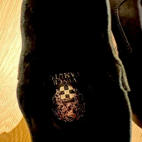 Vince Camuto Feina ankle bootie black suede - Picture 11 of 11